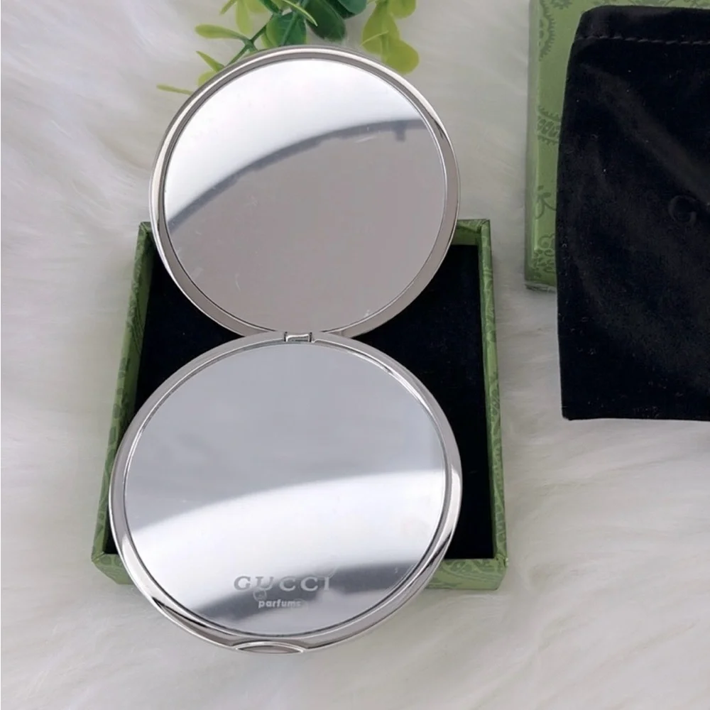NIB Gucci GG silver compact mirror - Picture 3 of 5